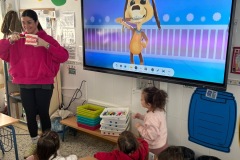 8b21f15c-ba25-4750-9be0-025eb25ef4b4